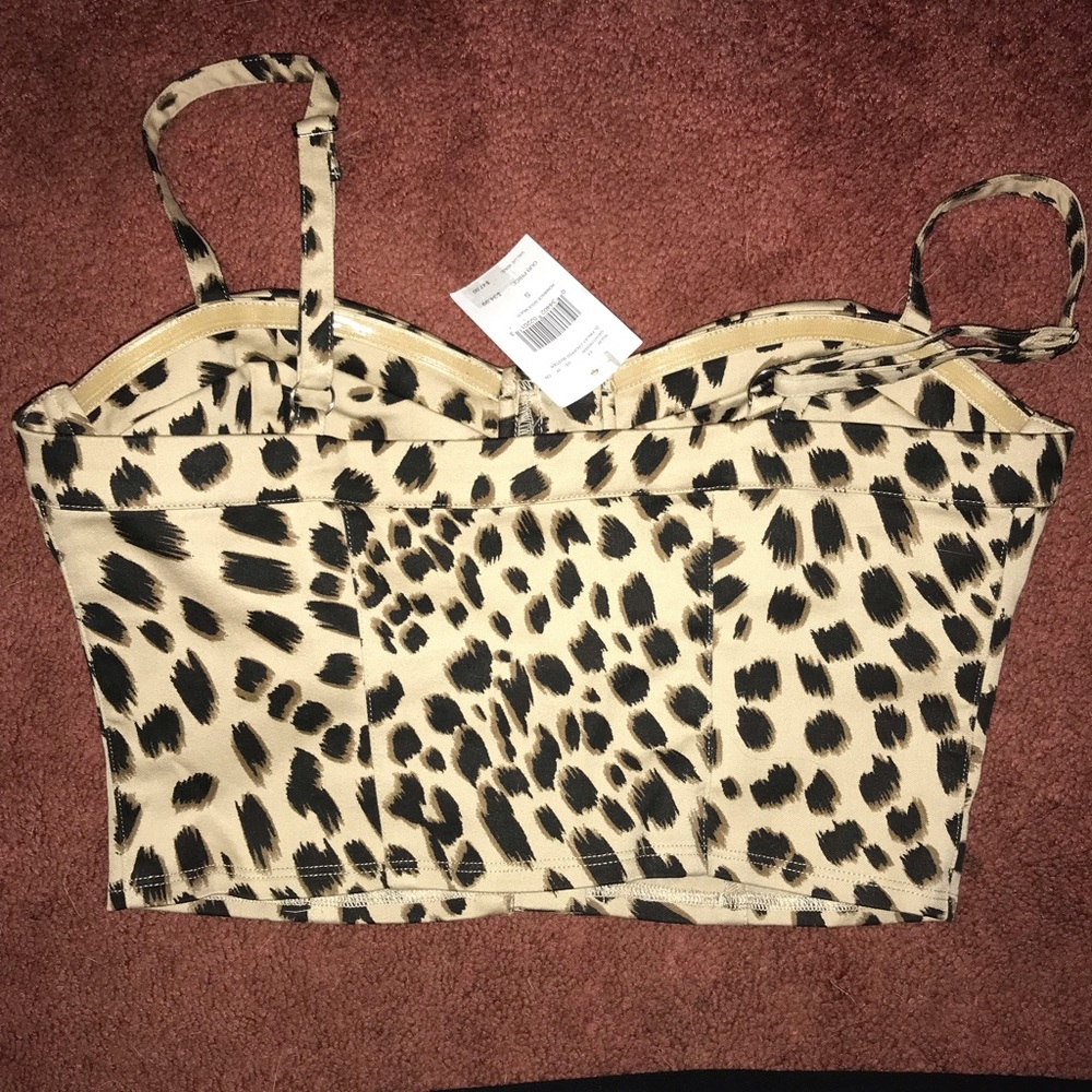 Guess crop top - Picture 3 of 3